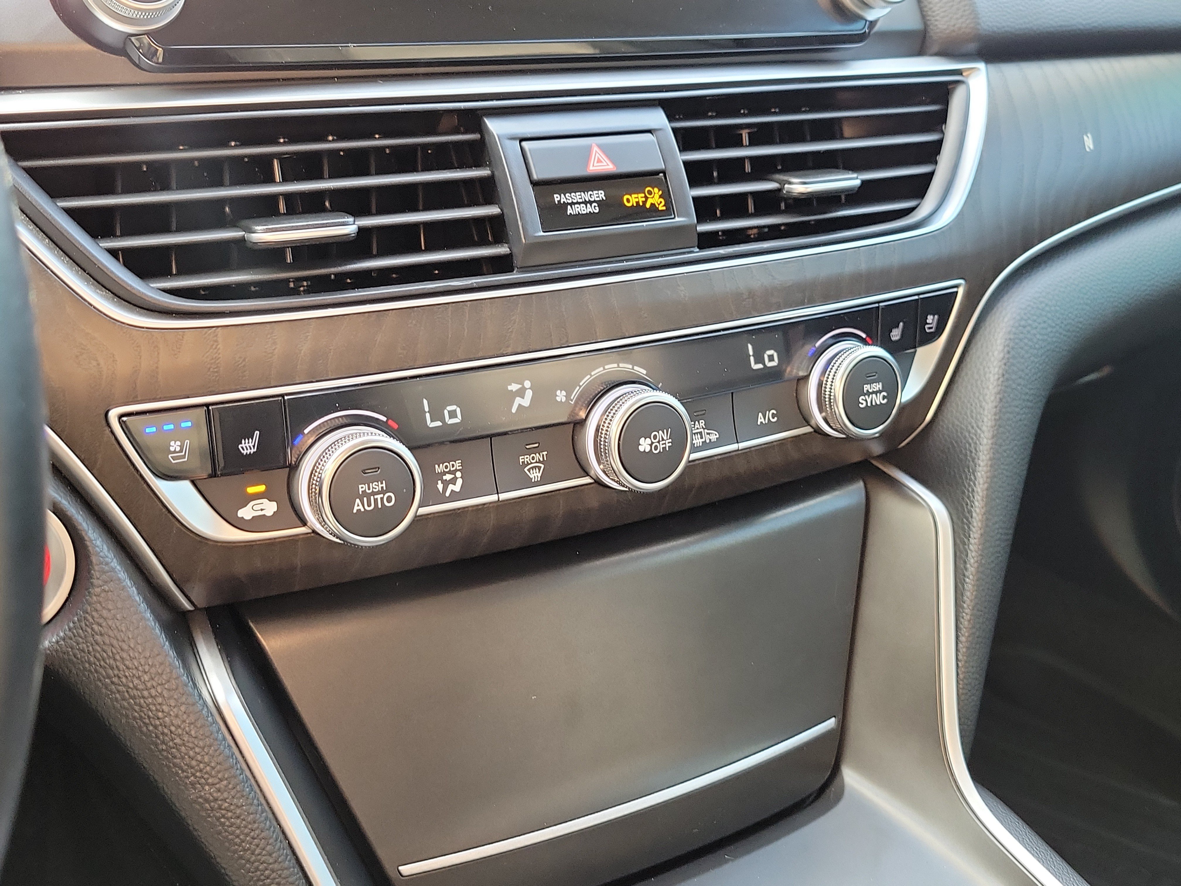 Used 2020 Honda Accord Touring image 34
