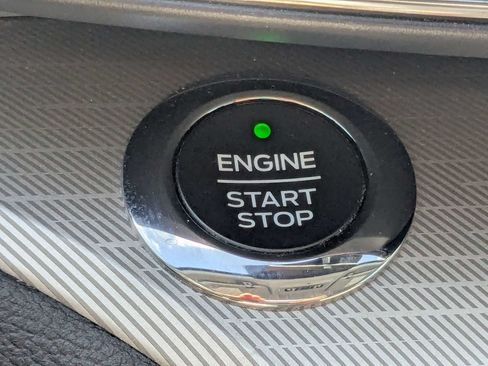 Used 2021 Ford Explorer XLT w/ Equipment Group 202A RWD image 34
