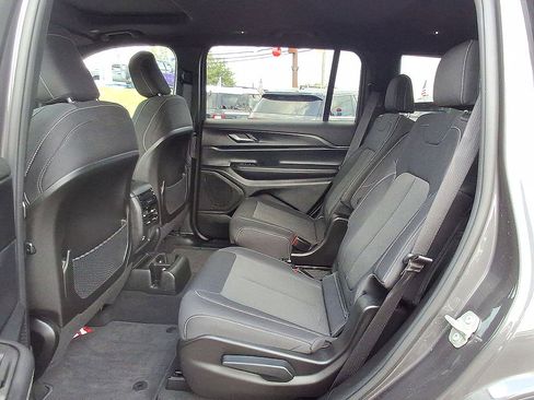 Used 2024 Jeep Grand Cherokee L Laredo AWD/4WD image 26