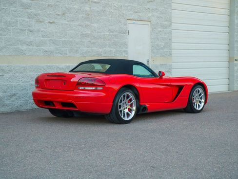 Used 2004 Dodge Viper SRT-10 RWD image 24