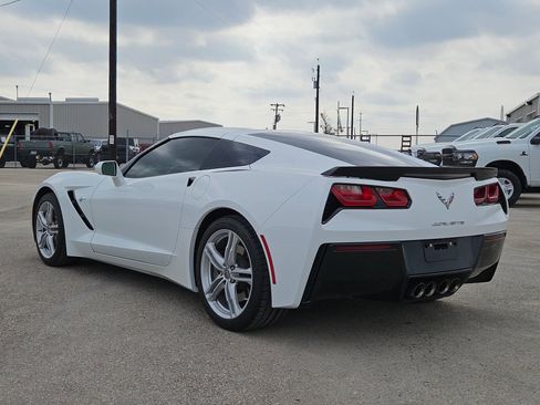 Used 2017 Chevrolet Corvette Stingray Coupe w/ 1LT image 5