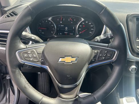 Used 2024 Chevrolet Equinox LT AWD/4WD image 12