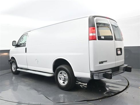 Used 2024 Chevrolet Express 2500 w/ Driver Convenience Package image 3