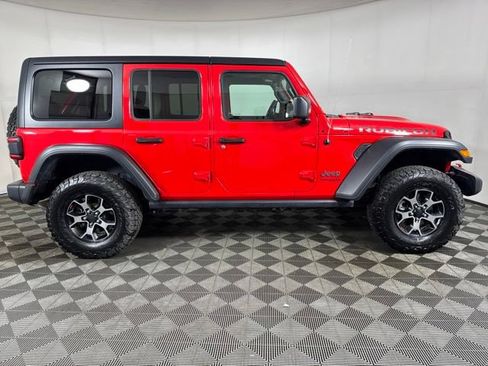 Used 2018 Jeep Wrangler Unlimited Rubicon AWD/4WD image 2
