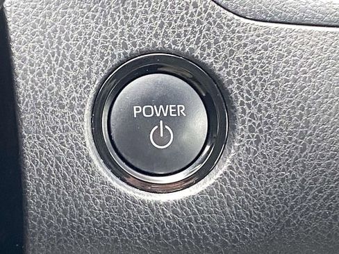 Used 2025 Toyota Camry LE image 35