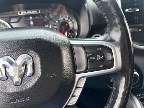 Used 2019 RAM 1500 Big Horn AWD/4WD image 39