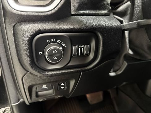 Used 2019 RAM 1500 Big Horn AWD/4WD image 22