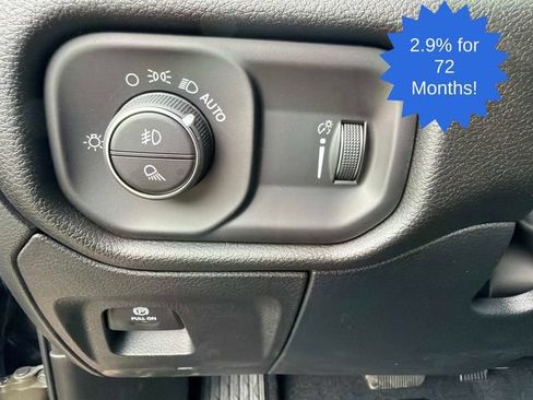 New 2026 RAM 1500 Express AWD/4WD image 35