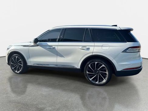 Used 2025 Lincoln Aviator Reserve w/ Equipment Group 201A AWD/4WD image 3