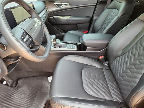 New 2026 Kia Sportage X-Line w/ X-Line Technology Package image 9