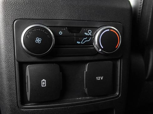 Used 2021 Ford Explorer XLT w/ Equipment Group 202A AWD/4WD image 38