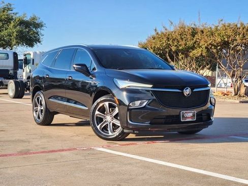 Used 2022 Buick Enclave Essence w/ Sport Touring Edition image 3