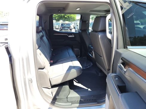 Used 2026 GMC Sierra 1500 Denali w/ Denali Reserve Package AWD/4WD image 24