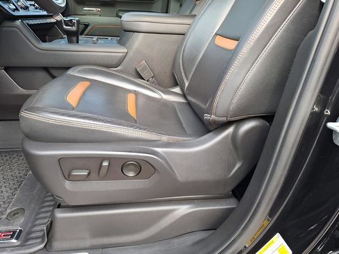 Used 2023 GMC Sierra 1500 AT4 w/ AT4 Preferred Package image 33