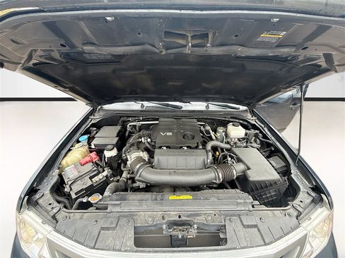 Used 2020 Nissan Frontier PRO-4X image 32