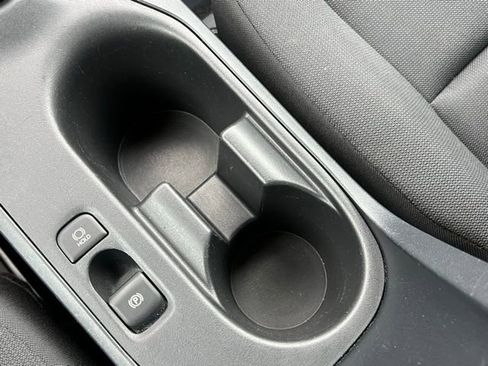 Used 2023 Toyota Corolla LE image 18