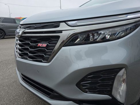 Used 2023 Chevrolet Equinox RS w/ LPO, Floor Liner Package image 9