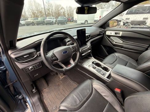 Used 2020 Ford Explorer ST w/ Premium Technology Package image 6