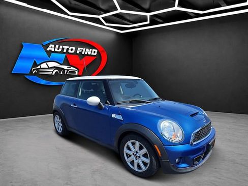 Used 2013 MINI Cooper S FWD image 2