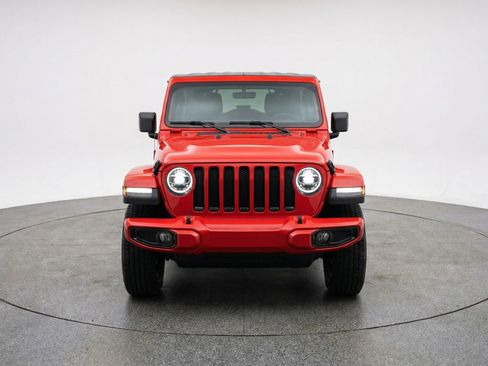 Used 2025 Jeep Wrangler Sport S image 2
