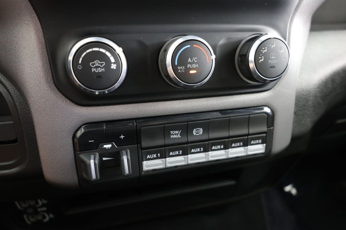 Used 2024 RAM 3500 SLT w/ Quick Order Package 2YG SLT AWD/4WD image 26