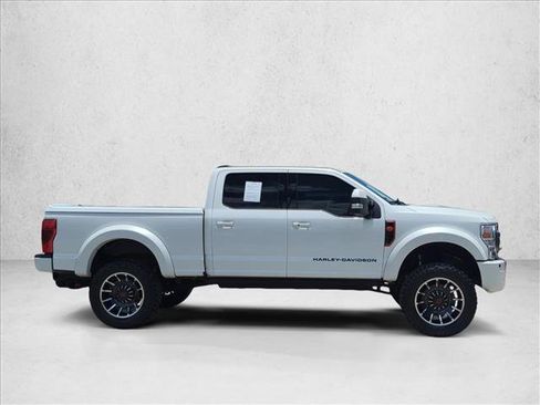 Used 2022 Ford F250 Lariat w/ Lariat Ultimate Package AWD/4WD image 4