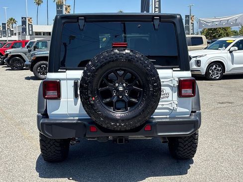 Used 2024 Jeep Wrangler Unlimited Sport AWD/4WD image 6
