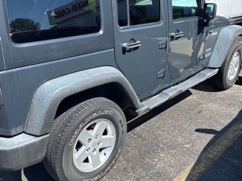 Used 2017 Jeep Wrangler Unlimited Sport w/ Quick Order Package 24S AWD/4WD image 4