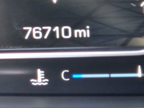 Used 2023 GMC Sierra 1500 SLE image 24