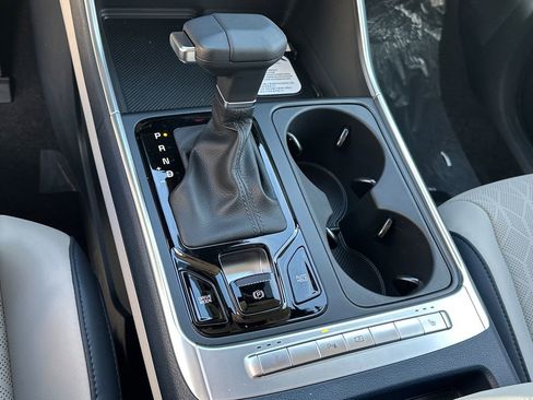 New 2026 Kia Carnival EX FWD image 26