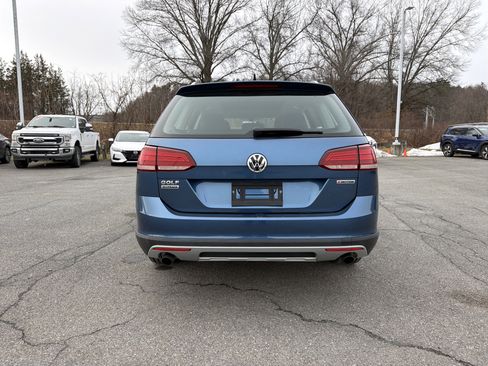 Used 2019 Volkswagen Golf Alltrack SE image 6