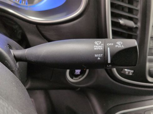 Used 2015 Chrysler 200 LX image 26