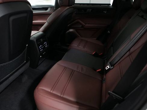 New 2026 Porsche Cayenne GTS image 28