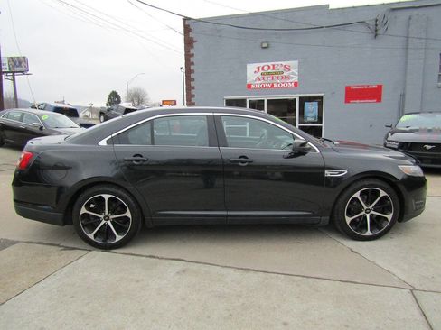 Used 2015 Ford Taurus SEL w/ Equipment Group 201A image 5
