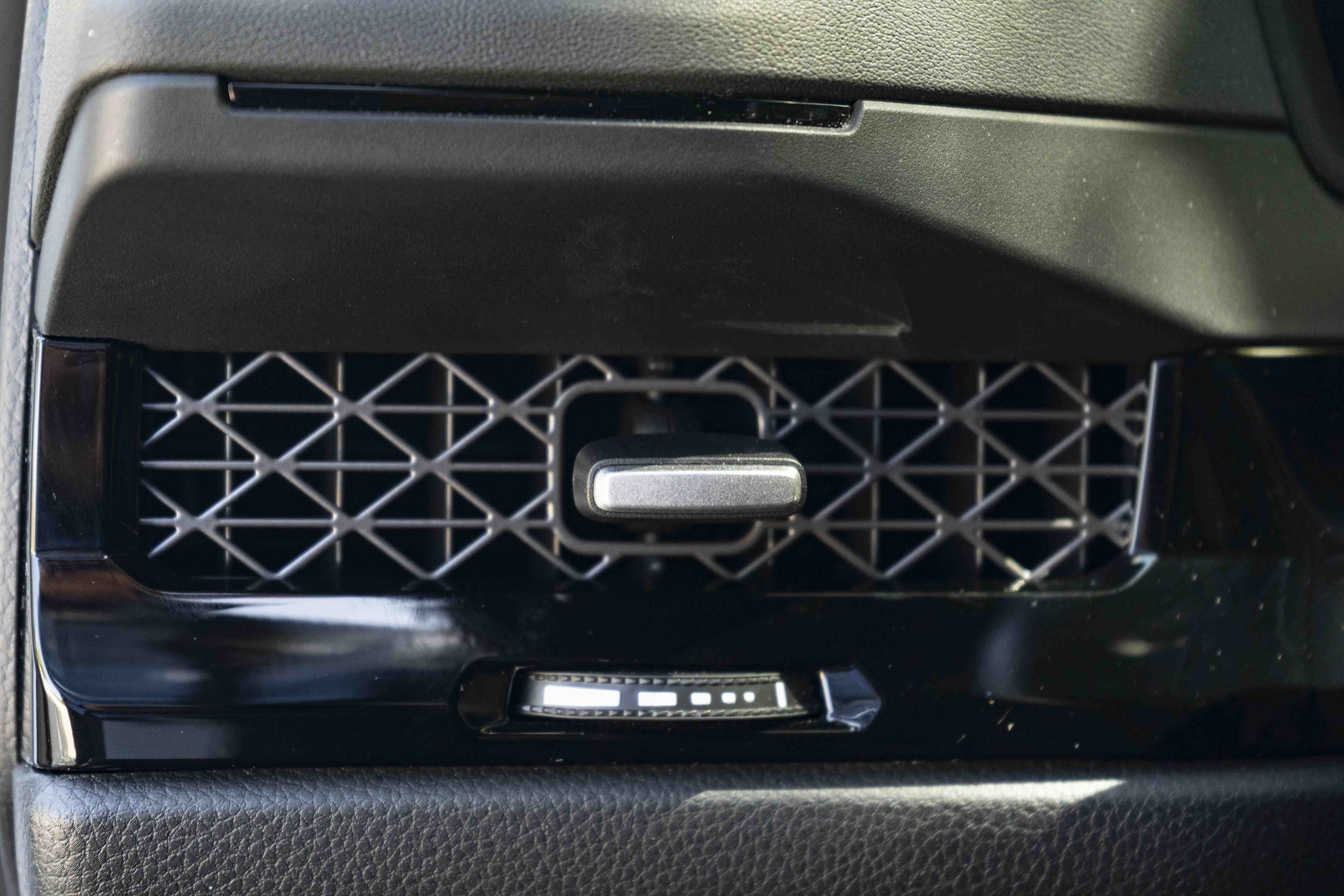 Used 2023 Honda Accord Sport image 40
