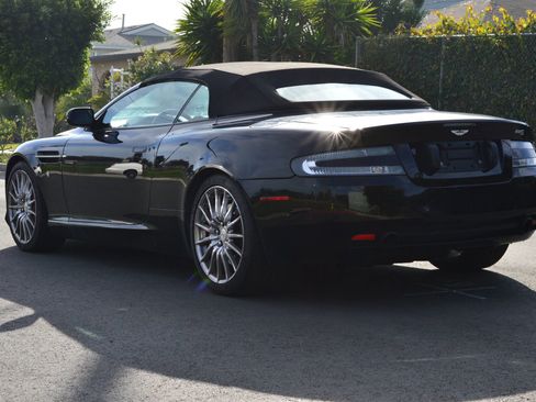 Used 2005 Aston Martin DB9 Volante image 8