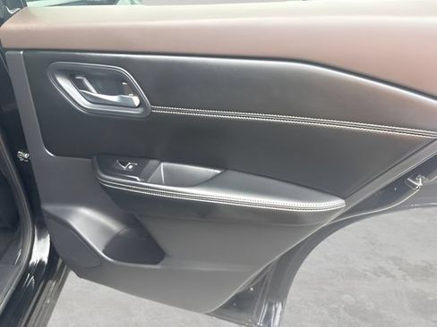 Used 2023 Nissan Rogue SL AWD/4WD image 21