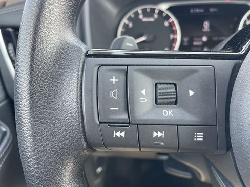 Certified 2023 Nissan Rogue SV image 8