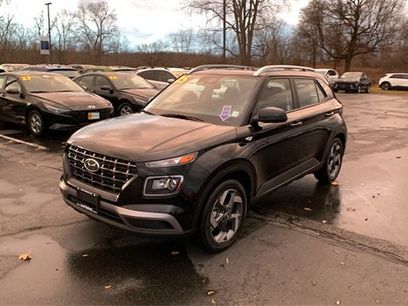 Used 2025 Hyundai Venue SEL