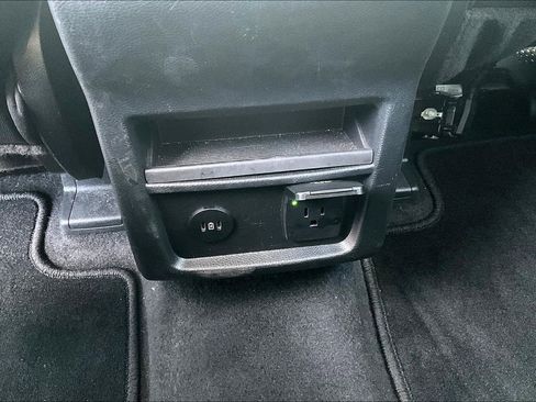 Used 2024 Ford Edge Titanium image 35