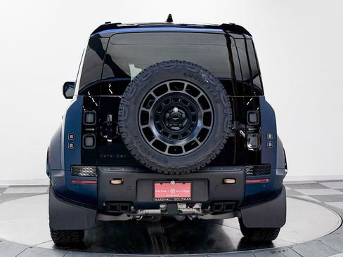Used 2026 Land Rover Defender 110 AWD/4WD image 8