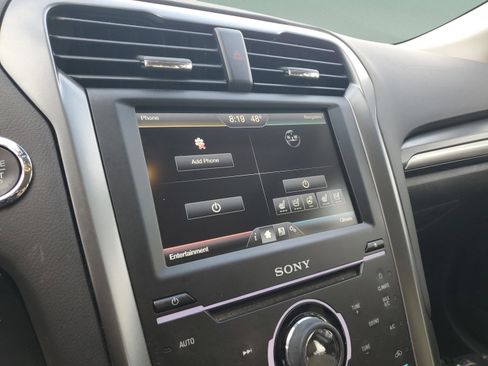 Used 2015 Ford Fusion Energi Titanium w/ Driver Assist Package image 23