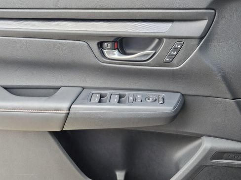 Used 2025 Honda CR-V Sport-L image 31