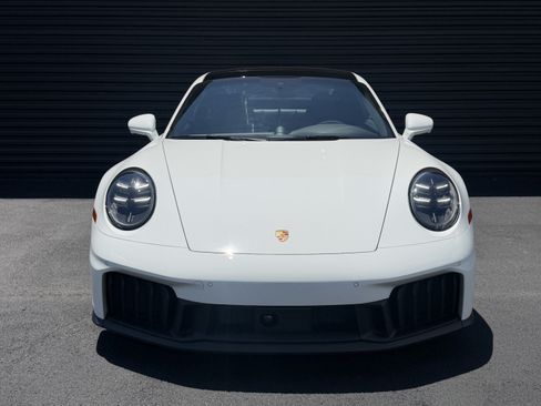 Certified 2026 Porsche 911 Carrera GTS RWD image 6