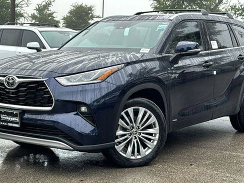 New 2026 Toyota Highlander Platinum AWD/4WD image 35