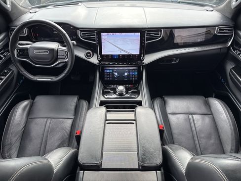 Used 2022 Jeep Grand Wagoneer Series II image 32