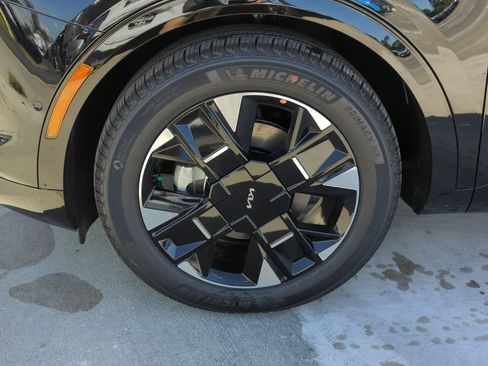 New 2026 Kia Sportage SX FWD image 38