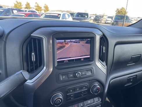 Used 2024 Chevrolet Silverado 2500 Custom w/ Custom Convenience Package image 17