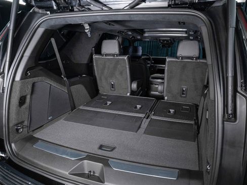 Used 2026 Cadillac Escalade Platinum Sport w/ LPO, ONYX Package AWD/4WD image 7