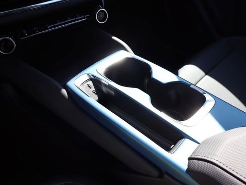 New 2026 Chevrolet Equinox EV LT image 24